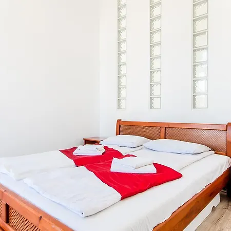 Apartment Like - Center - Style