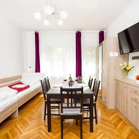 Like - Center - Style Apartment *
