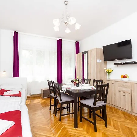 Like - Center - Style Apartment *