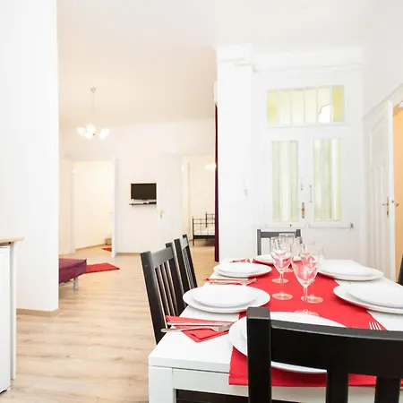 Apartment Like - Center - Style