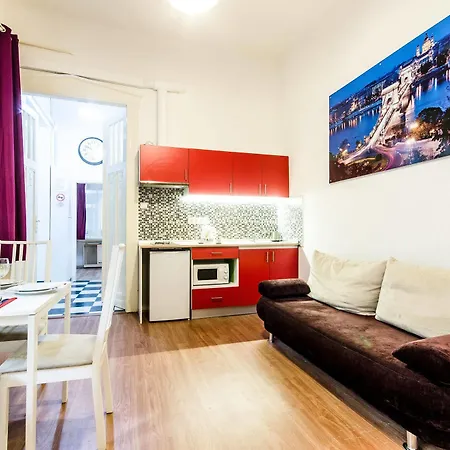 Apartment Like - Center - Style