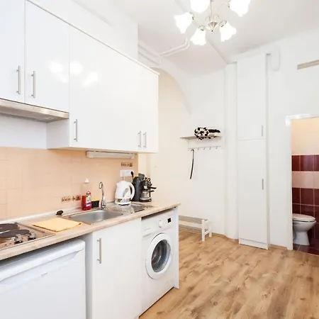 Apartment Like - Center - Style *