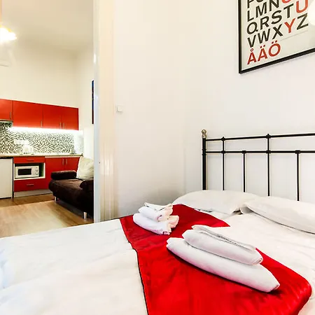 Like - Center - Style Budapest